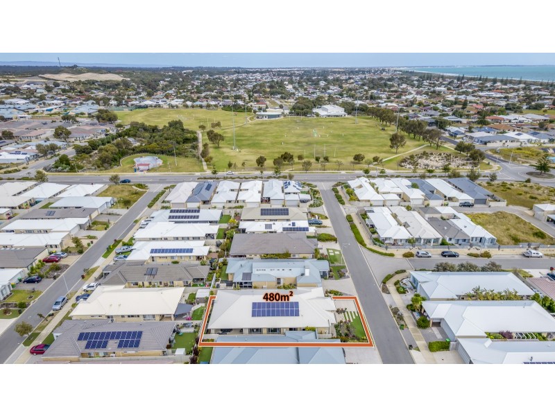 14 Tallering Way, Golden Bay WA 6174