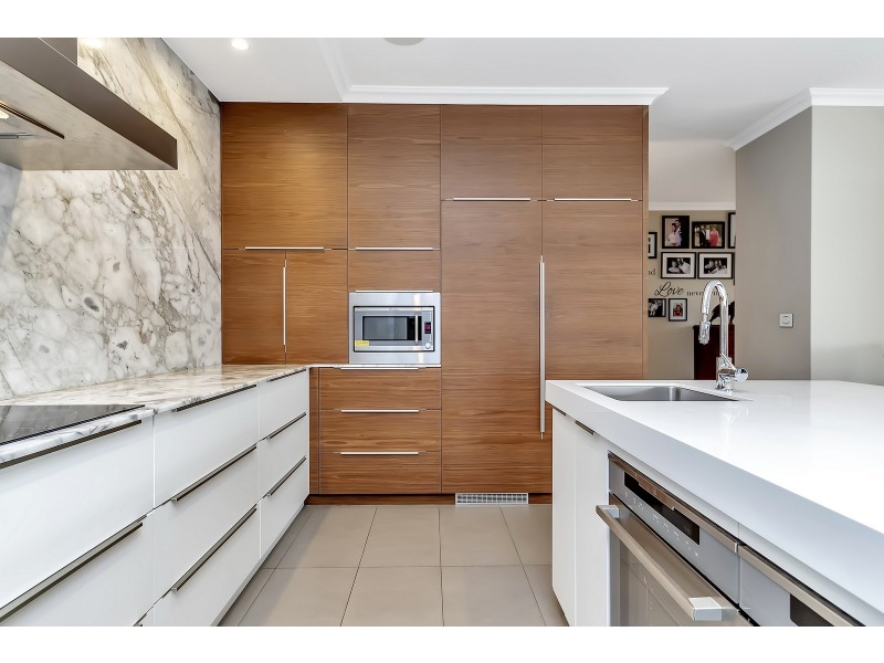 14 Tallering Way, Golden Bay WA 6174