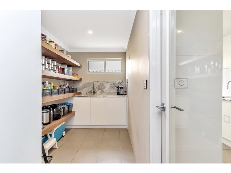 14 Tallering Way, Golden Bay WA 6174