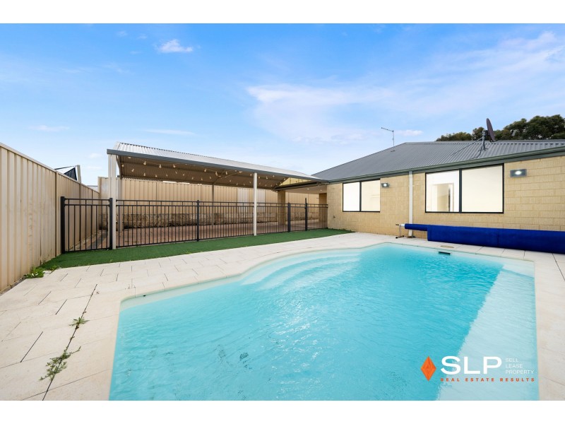 162 St Stephens Crescent, Tapping WA 6065