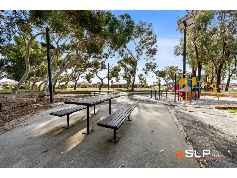 162 St Stephens Crescent, Tapping WA 6065