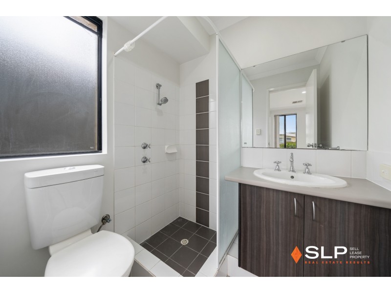 18 Montane Turn, Banksia Grove WA 6031