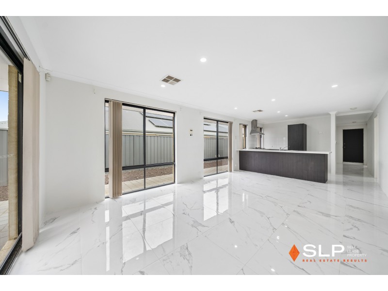 18 Montane Turn, Banksia Grove WA 6031