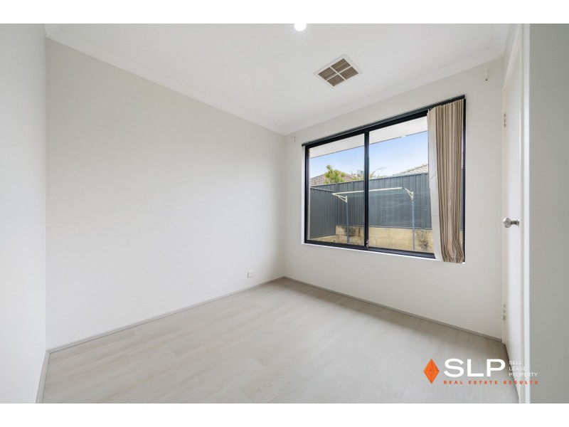 18 Montane Turn, Banksia Grove WA 6031