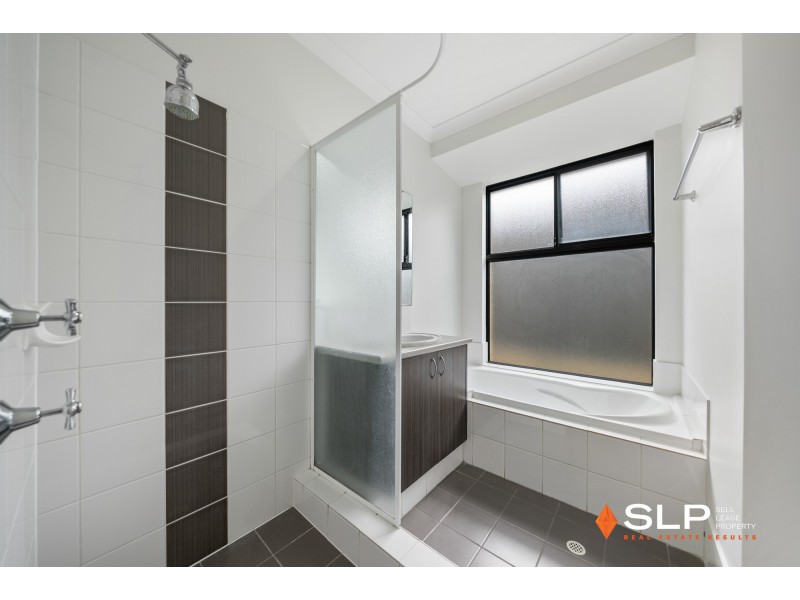 18 Montane Turn, Banksia Grove WA 6031