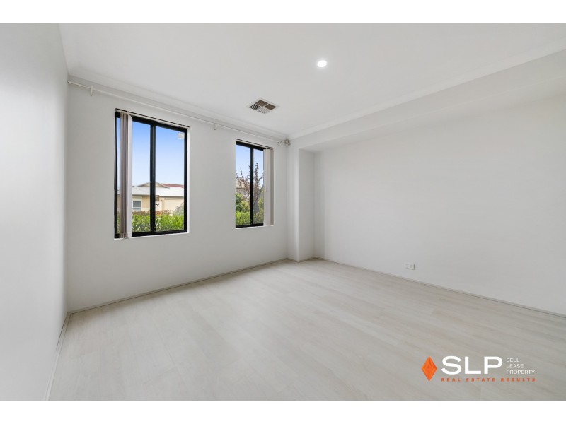 18 Montane Turn, Banksia Grove WA 6031