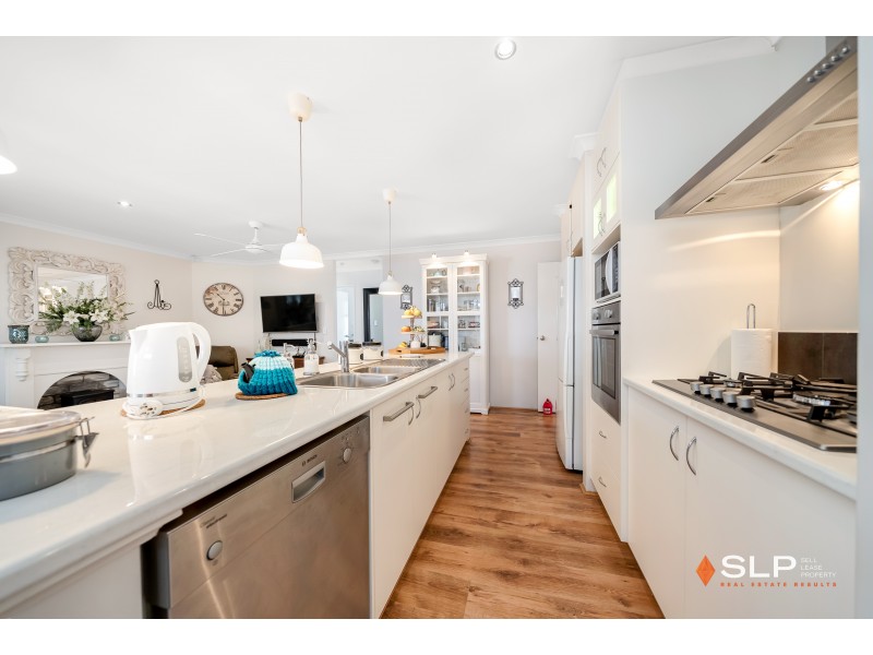 31 Brunswick Circuit, Banksia Grove WA 6031