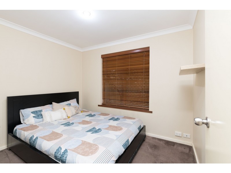 35 Lockhart Place, Gosnells WA 6110