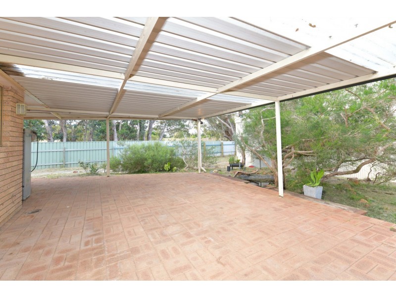 35 Lockhart Place, Gosnells WA 6110