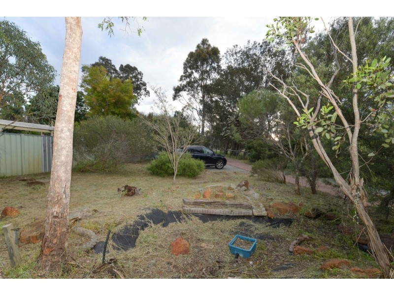 35 Lockhart Place, Gosnells WA 6110