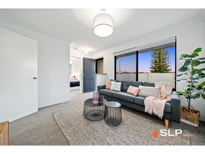 37 Viridian Drive, Banksia Grove WA 6031