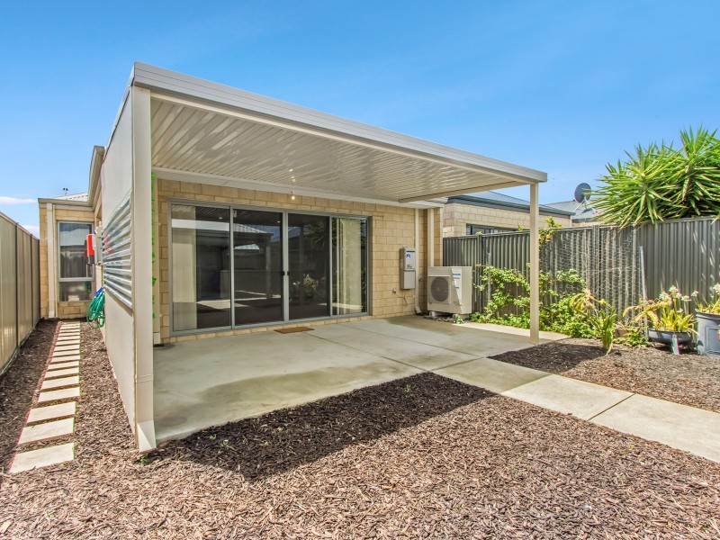 4 Equinox Loop, Wellard WA 6170