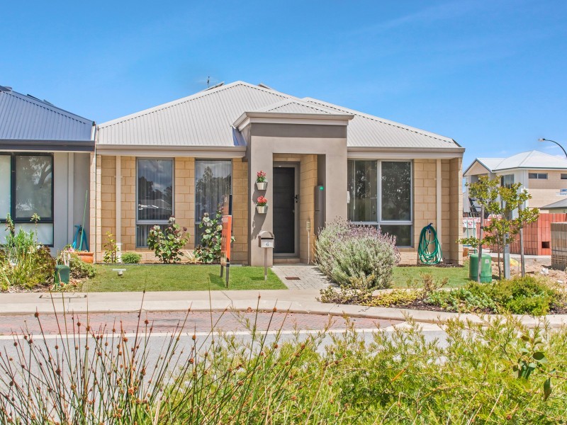 4 Equinox Loop, Wellard WA 6170