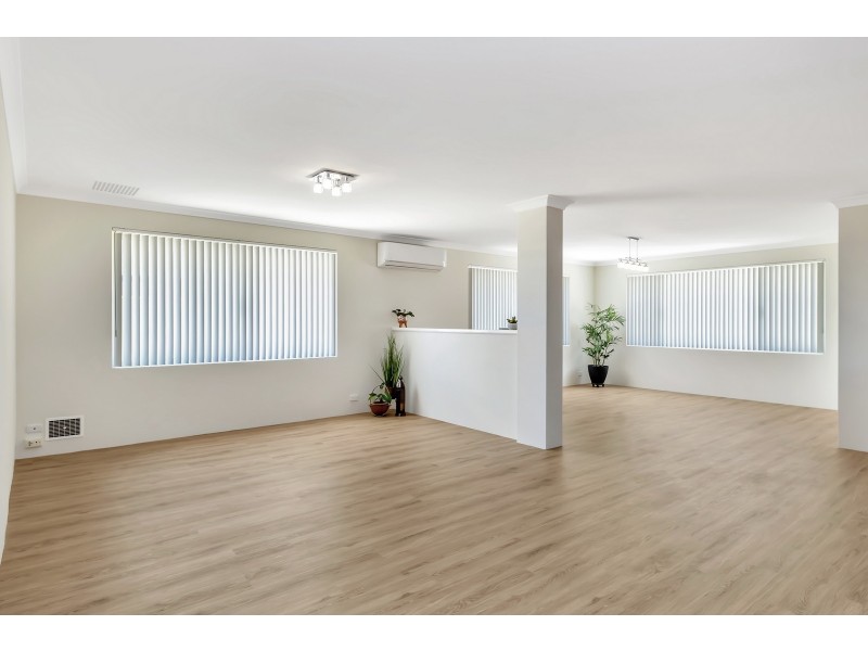 14 Arlette Pass, Lakelands WA 6180