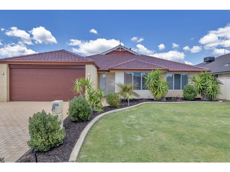 14 Arlette Pass, Lakelands WA 6180