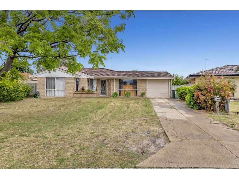15 Balmoral Parade, Halls Head WA 6210