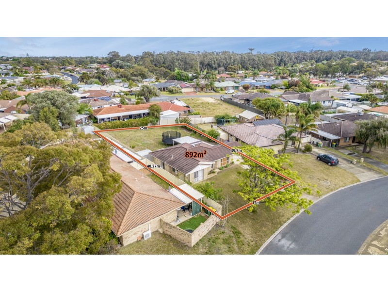 15 Balmoral Parade, Halls Head WA 6210