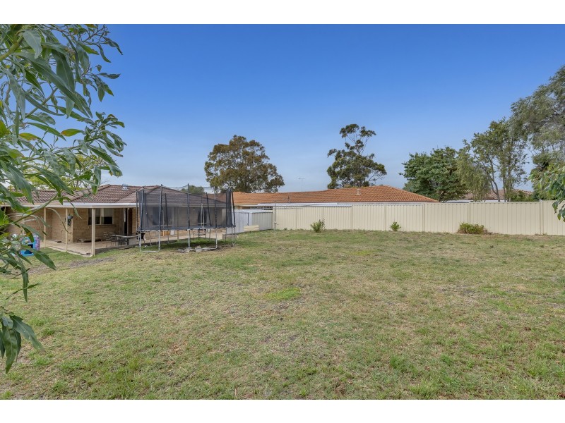 15 Balmoral Parade, Halls Head WA 6210