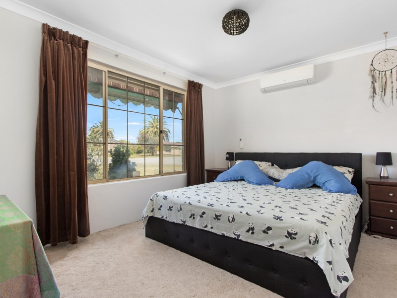 6 Acapulco Road, Safety Bay WA 6169