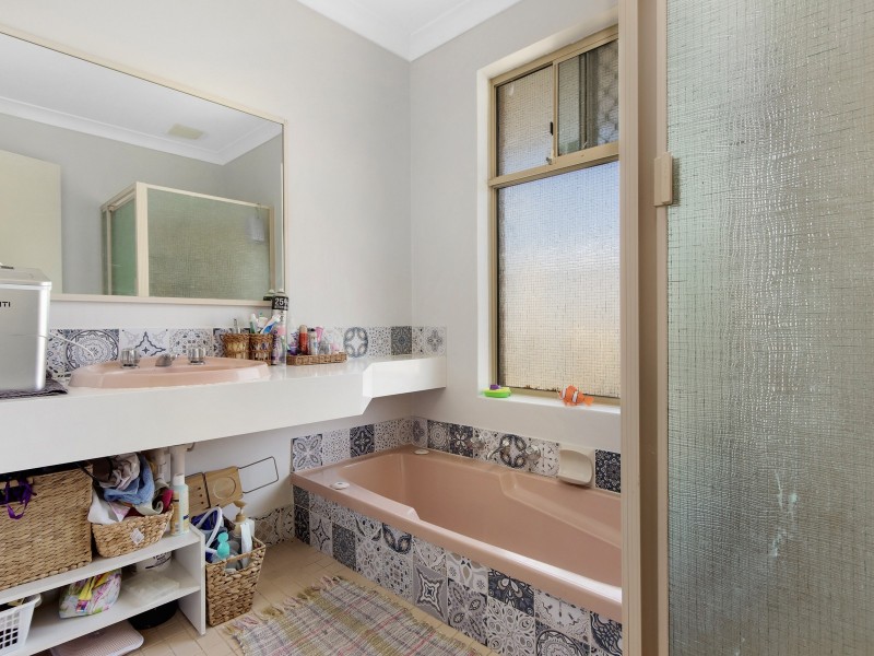 6 Acapulco Road, Safety Bay WA 6169