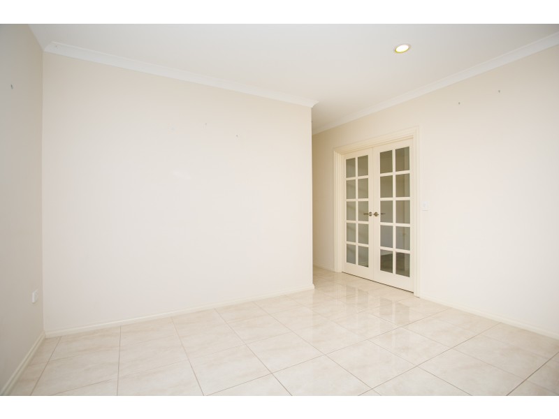 8C Rail Street, Westminster WA 6061