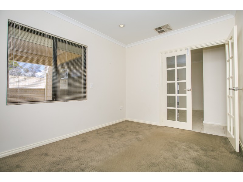 8C Rail Street, Westminster WA 6061