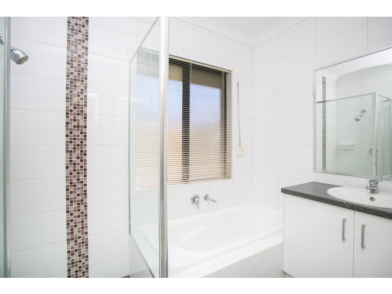 8C Rail Street, Westminster WA 6061