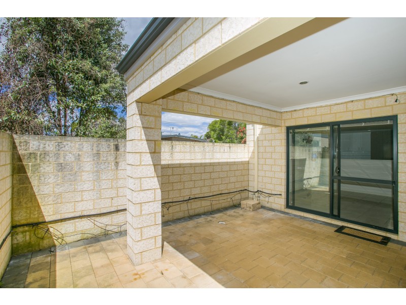 8C Rail Street, Westminster WA 6061