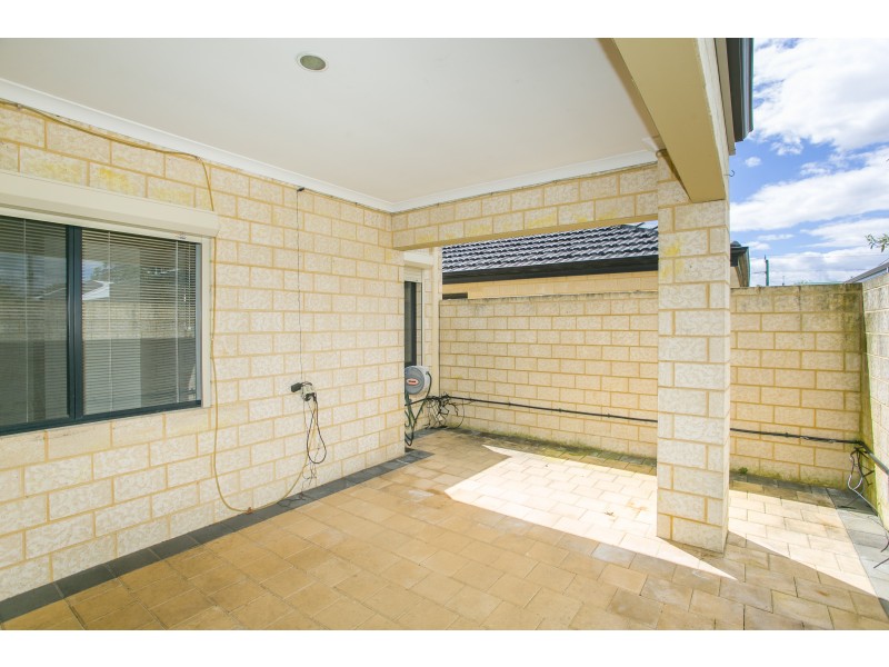 8C Rail Street, Westminster WA 6061