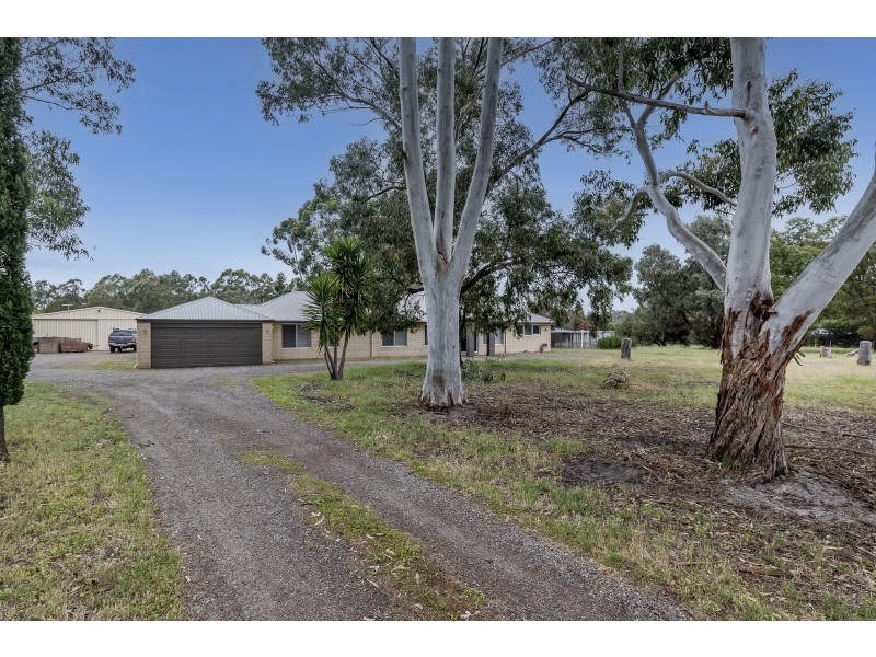 32 Arundel Drive, Wellard WA 6170
