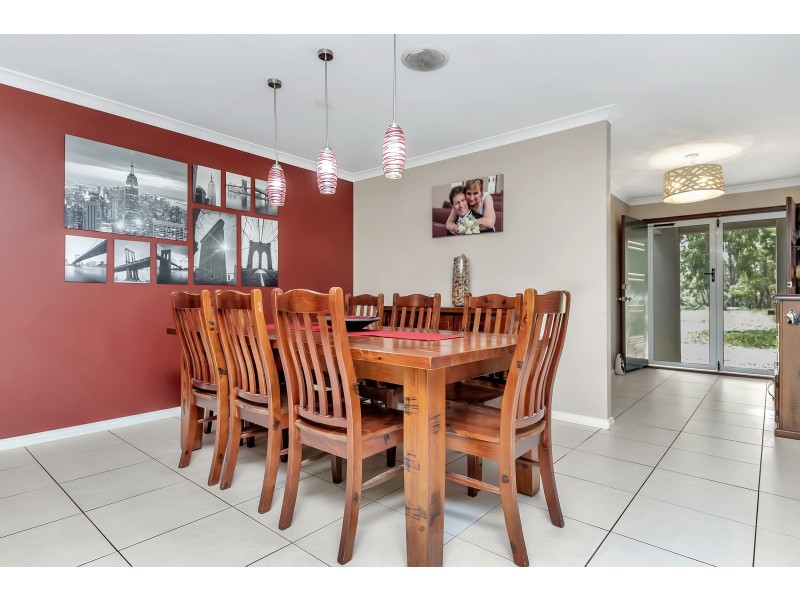 32 Arundel Drive, Wellard WA 6170