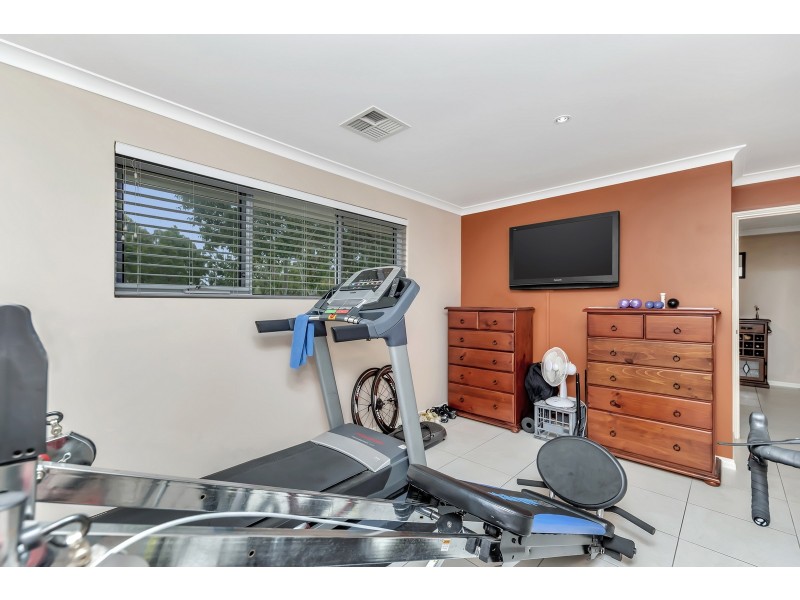 32 Arundel Drive, Wellard WA 6170