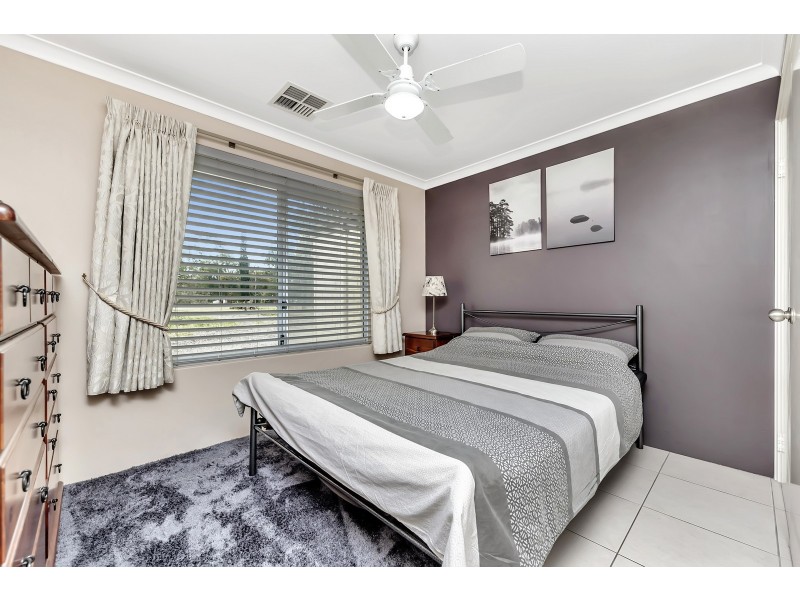 32 Arundel Drive, Wellard WA 6170
