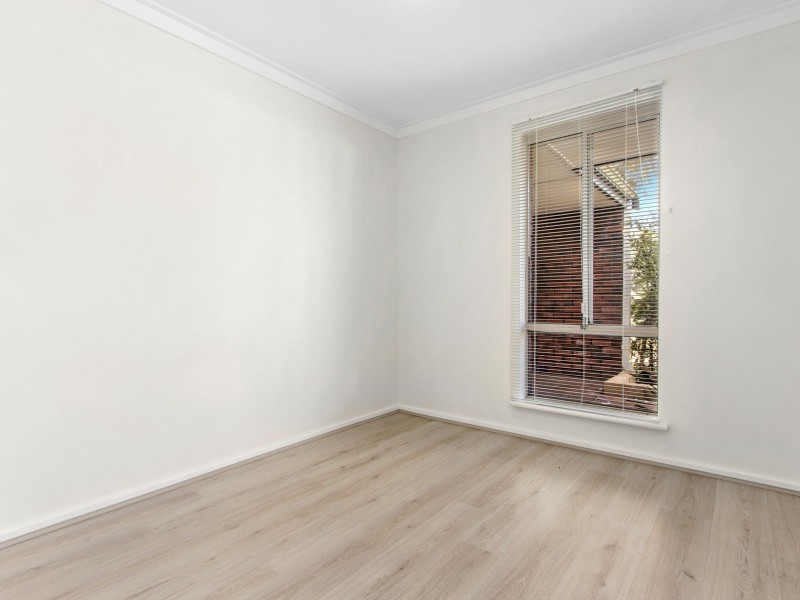 7 Bickner Way, Parmelia WA 6167