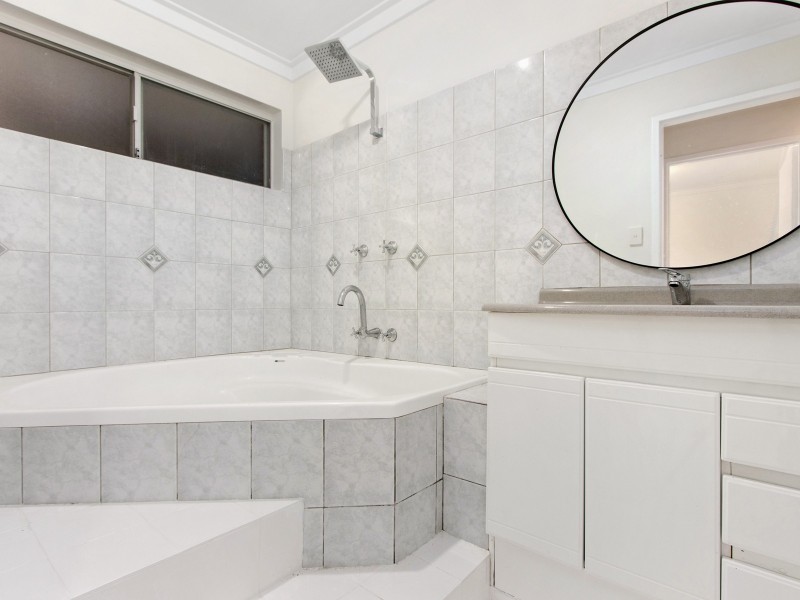 7 Bickner Way, Parmelia WA 6167