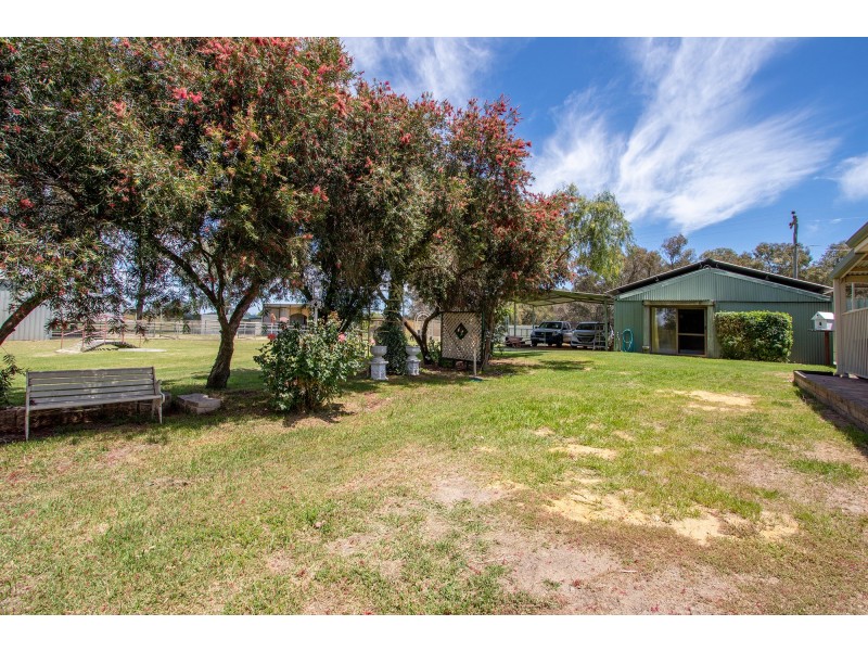 21 Carl Street, Muchea WA 6501