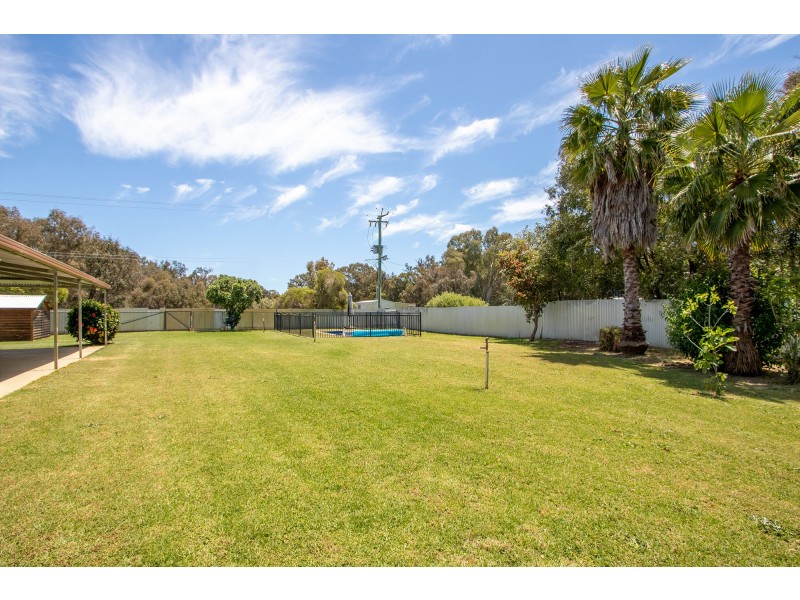 21 Carl Street, Muchea WA 6501