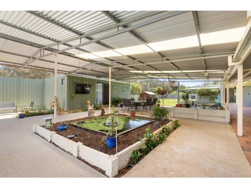 21 Carl Street, Muchea WA 6501