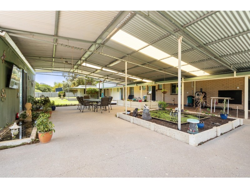 21 Carl Street, Muchea WA 6501