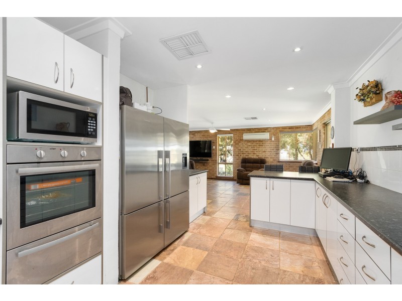 21 Carl Street, Muchea WA 6501