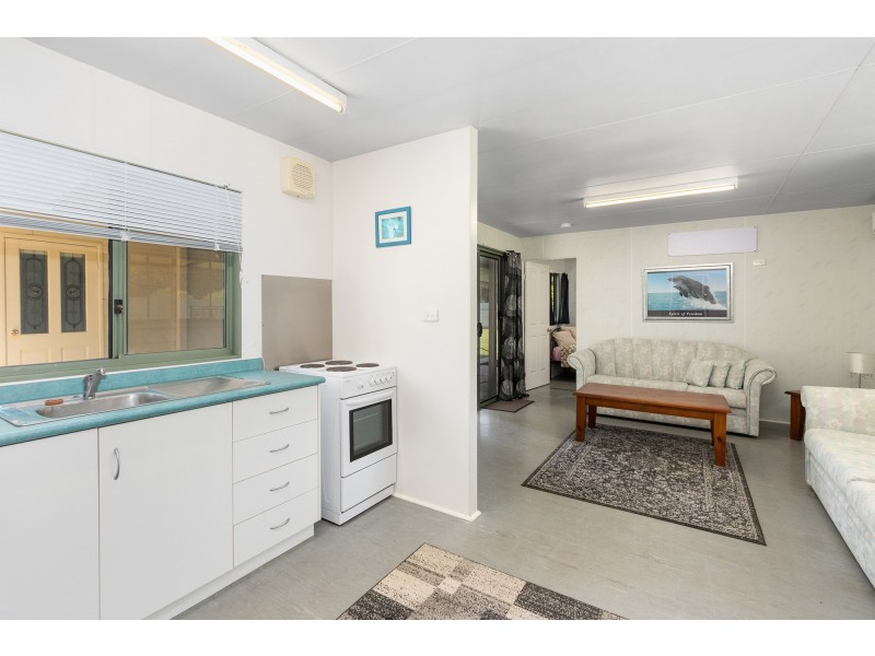 21 Carl Street, Muchea WA 6501