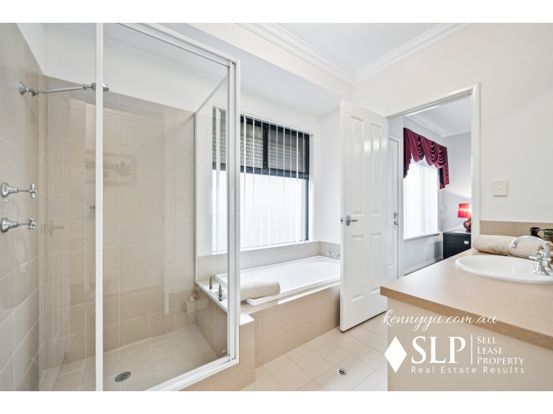 16 Bramley Loop, Madeley WA 6065