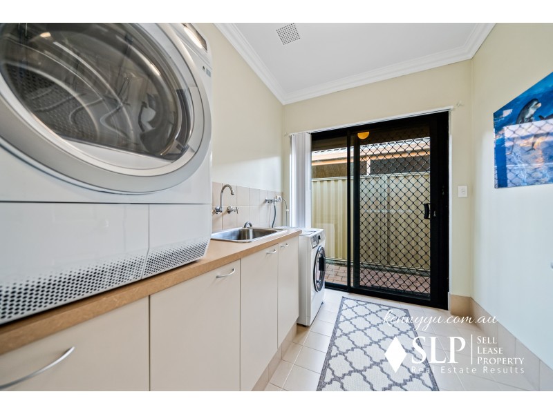 16 Bramley Loop, Madeley WA 6065