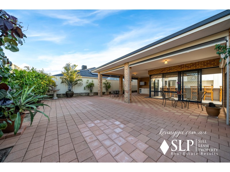 16 Bramley Loop, Madeley WA 6065
