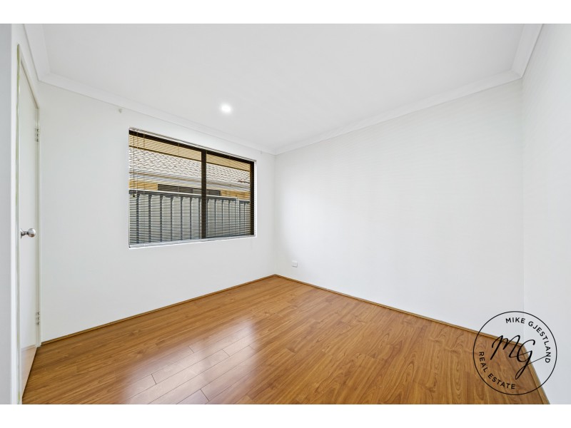 67 Joseph Banks Boulevard, Banksia Grove WA 6031