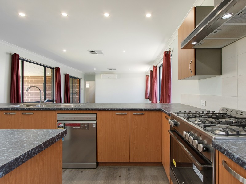 206 Ebrington Road, Wellard WA 6170