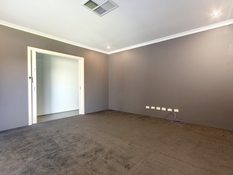 206 Ebrington Road, Wellard WA 6170