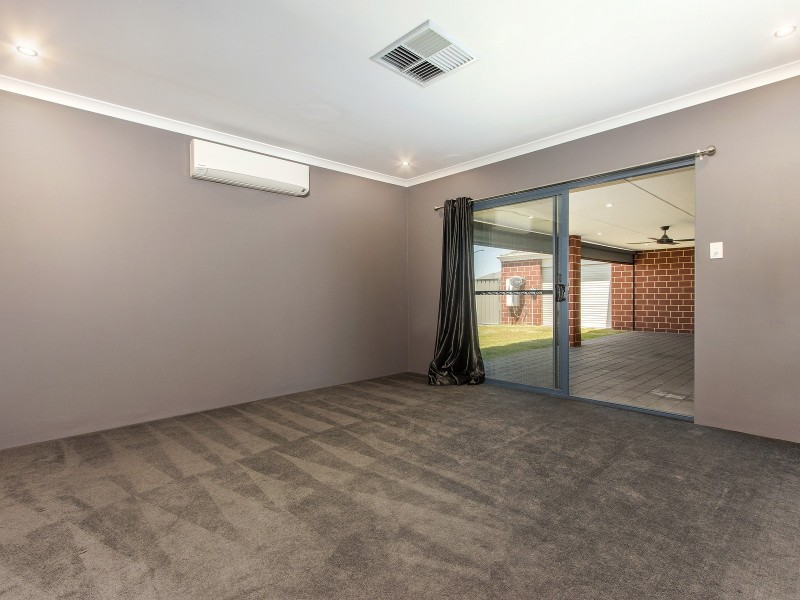 206 Ebrington Road, Wellard WA 6170