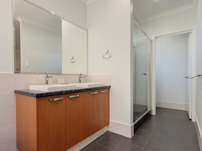 206 Ebrington Road, Wellard WA 6170