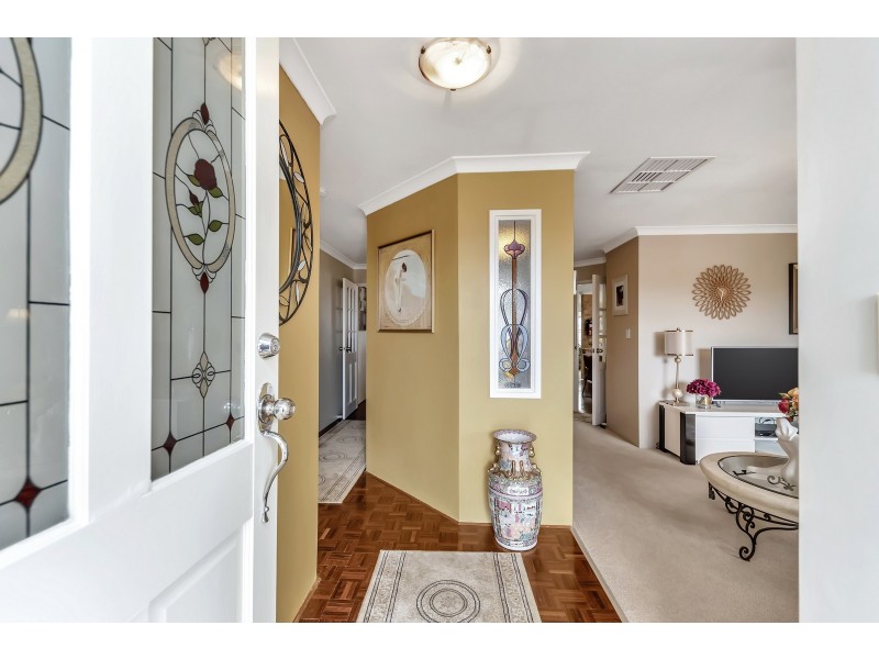 7 San Cristobal Gardens, Secret Harbour WA 6173